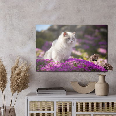 Ljuddämpande tavla - Ragdoll cat among flowers