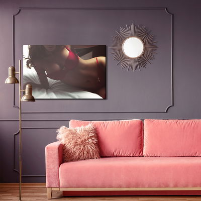 Ljuddämpande tavla - Woman in lingerie on the bed