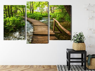 Ljuddämpande tavla - Wooden bridge in a forest