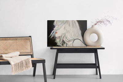 Ljuddämpande tavla - Modern female portrait