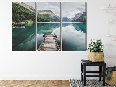 Ljuddämpande tavla - View of the lovatnet lake