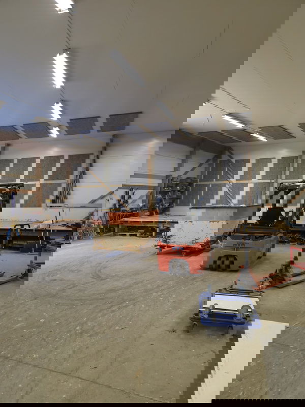 SilentDirect PES Ceiling Industry -kattoabsorboiva materiaali teolliseen äänenvaimennukseen