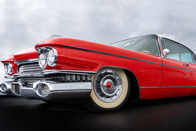 Ljuddämpande tavla - A red car from the 1950s