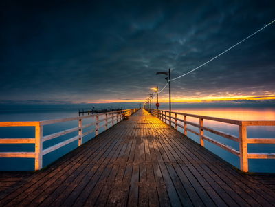 Ljuddämpande tavla - Evening view of the wooden