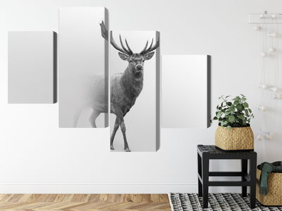 Ljuddämpande tavla - A stately deer in the fog