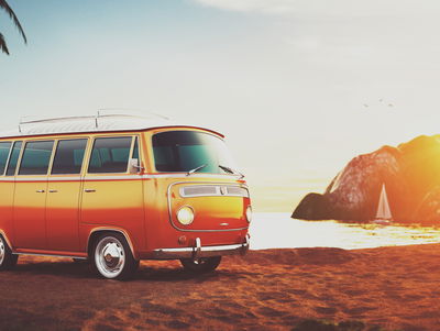 Ljuddämpande tavla - Retro car on the beach