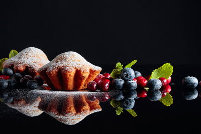 Ljuddämpande tavla - Muffins with fruits
