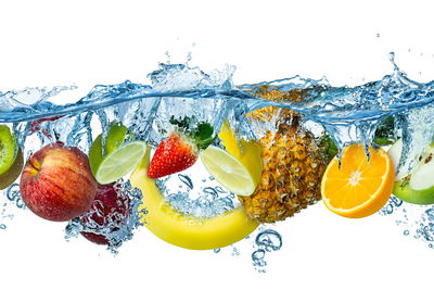 Ljuddämpande tavla - Fresh fruit in the water