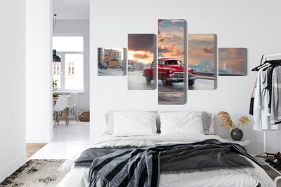 Ljuddämpande tavla - Historic car on the road