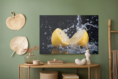 Ljuddämpande tavla - Of lemons in water