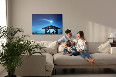 Ljuddämpande tavla - Holy family in a stable