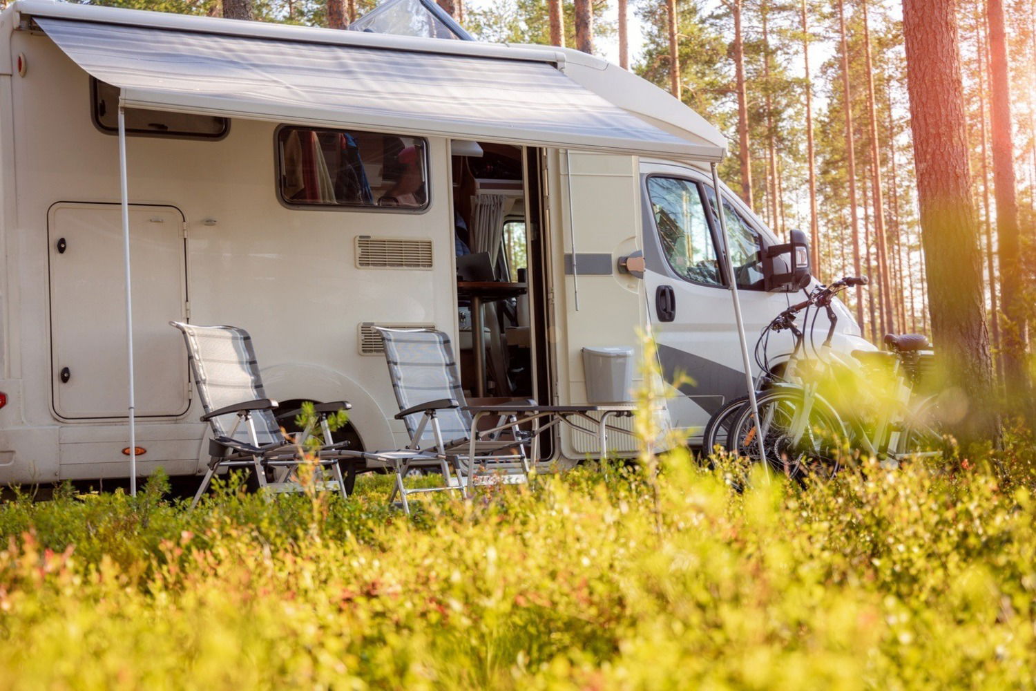 Ljudisolera en husbil med dämpmatta och Mass loaded vinyl