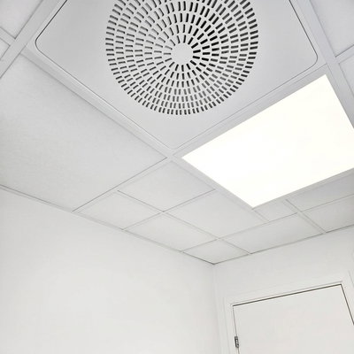 SilentDirect PES 592x592 asennettuna alakattoon, tasainen ja huomaamaton katto