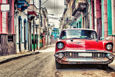 Ljuddämpande tavla - Red chevrolet car in retro