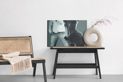 Ljuddämpande tavla - Couple in a sensual pose