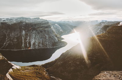 Ljuddämpande tavla - Sunset in the mountains