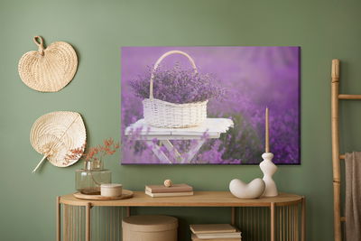 Ljuddämpande tavla - Wicker basket with lavender