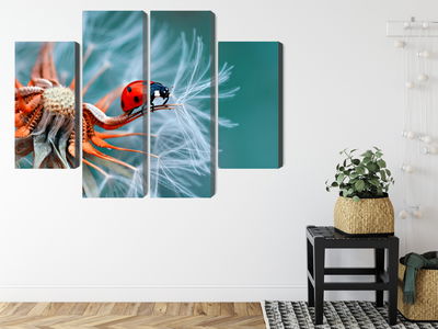 Ljuddämpande tavla - Ladybug on a dandelion