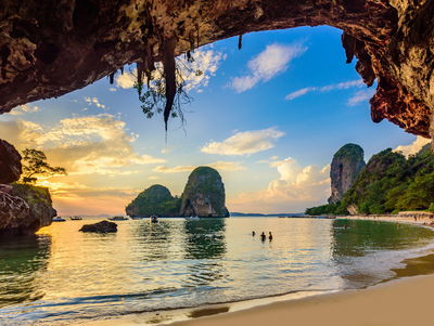 Ljuddämpande tavla - Sunset on a beach in thailand