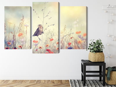 Ljuddämpande tavla - A bird among wild flowers