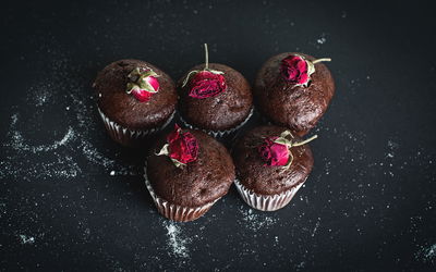 Ljuddämpande tavla - Chocolate muffins with roses