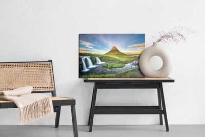 Ljuddämpande tavla - A waterfall against
