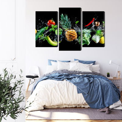 Ljuddämpande tavla - Fresh vegetables in the water