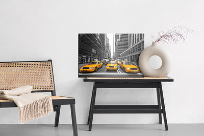 Ljuddämpande tavla - Yellow cabs in the center