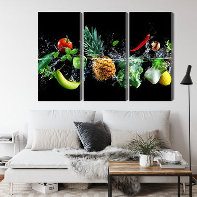 Ljuddämpande tavla - Fresh vegetables in the water