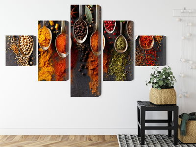 Ljuddämpande tavla - Spices on a black background