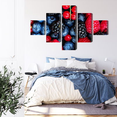 Ljuddämpande tavla - Forest fruits on a macro