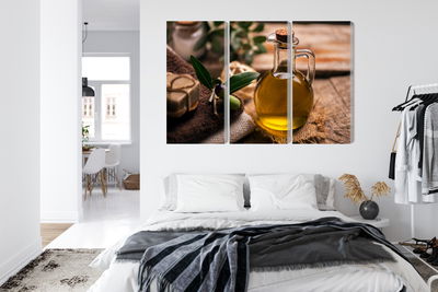 Ljuddämpande tavla - A bottle of olive oil