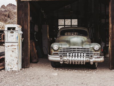 Ljuddämpande tavla - Old car in vintage style