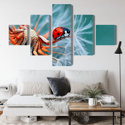 Ljuddämpande tavla - Ladybug on a dandelion