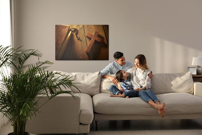 Ljuddämpande tavla - Cross on wood