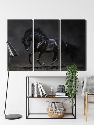 Ljuddämpande tavla - Black horse at a gallop