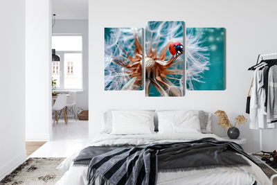 Ljuddämpande tavla - Ladybug on a dandelion