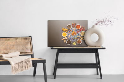 Ljuddämpande tavla - Colorful plate with spices