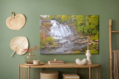 Ljuddämpande tavla - A waterfall in the forest as