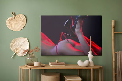 Ljuddämpande tavla - Sexy woman in the penumbra