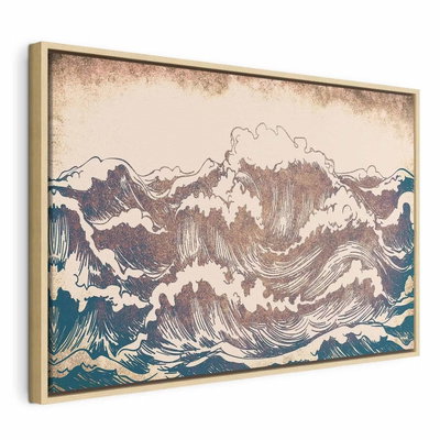 Giant waves – naturfärgad ram. Stora vågor i crème, blågrönt och gråbrunt bildar ett tätt linjemönster mot en varmt tonad himmel.