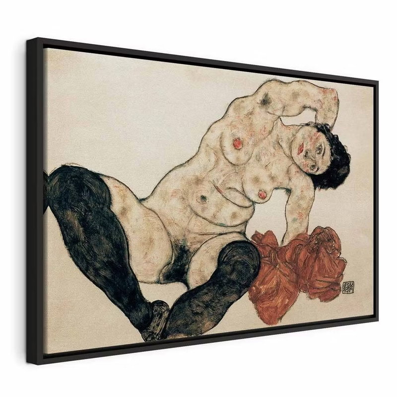 Egon schiele liegender akt – svart ram. En liggande naken figur återges med markerade konturer och dämpade hudtoner mot ljust och rostrött.