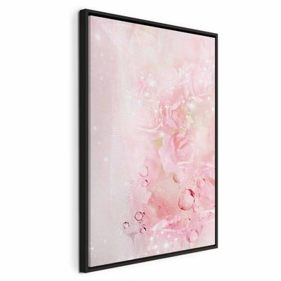 Pink nature vertical – svart ram. Ljusa rosa blomblad, runda droppformer och små ljuspunkter ligger mot en mjukt skimrande bakgrund.