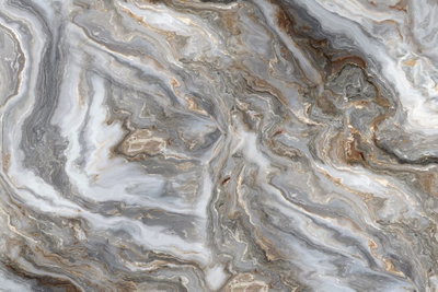 Stone abstractions marble – motivvy. Böljande ådringar i grått, vitt och varmt brunt bildar en tryckt stenyta med tydliga färgskikt.