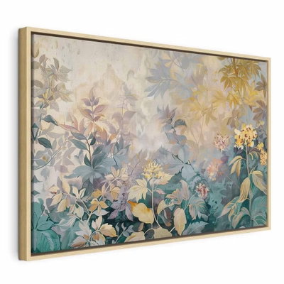 Tapestry pattern with a – naturfärgad ram. Gråblå och gula blad- och blomformer sprider sig i ett tunt mönster över en ljus botten.