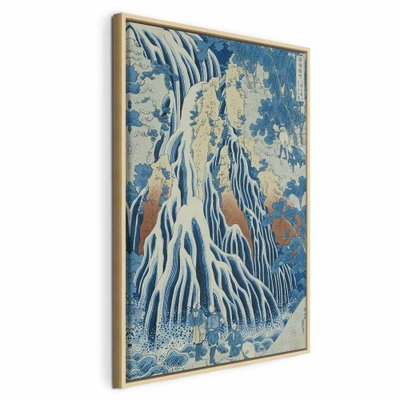 Hokusai katsushika kirifuri – naturfärgad ram. Tunnt tecknade ljusa vattenströmmar faller mellan blå klippformer och små orange träd.