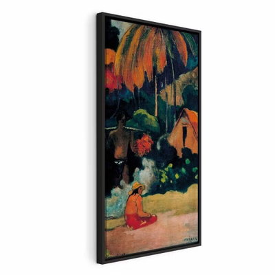 Paul gauguin mahana maa ii – svart ram. En sittande figur och stora palmer återges med kraftiga gröna, orange och blå färgpartier.