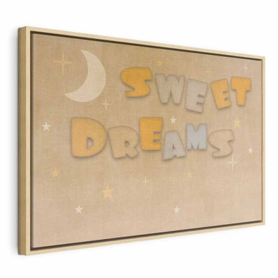Sweet dreams pastel – naturfärgad ram. Orden SWEET DREAMS möter en liten måne och ljusa stjärnformer på en varmt beige bakgrund.