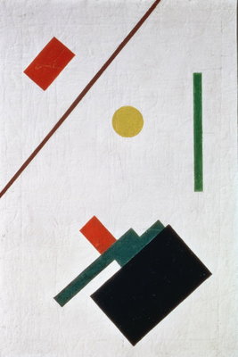 Kazimir malevich suprematist – motivvy. Små röda, gröna, gula och svarta former möter en tunn diagonal linje på en ljus botten.