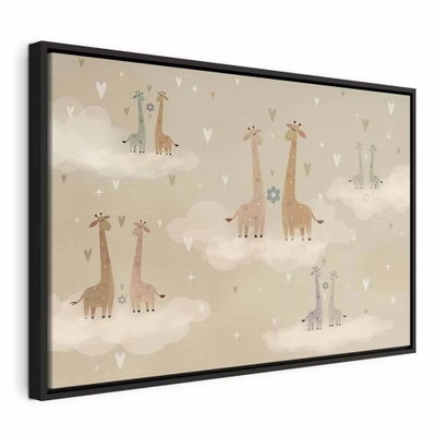 Love colorful giraffes – svart ram. Små giraffer i mjuka beige och grå toner står bland moln och ljusa hjärtan.